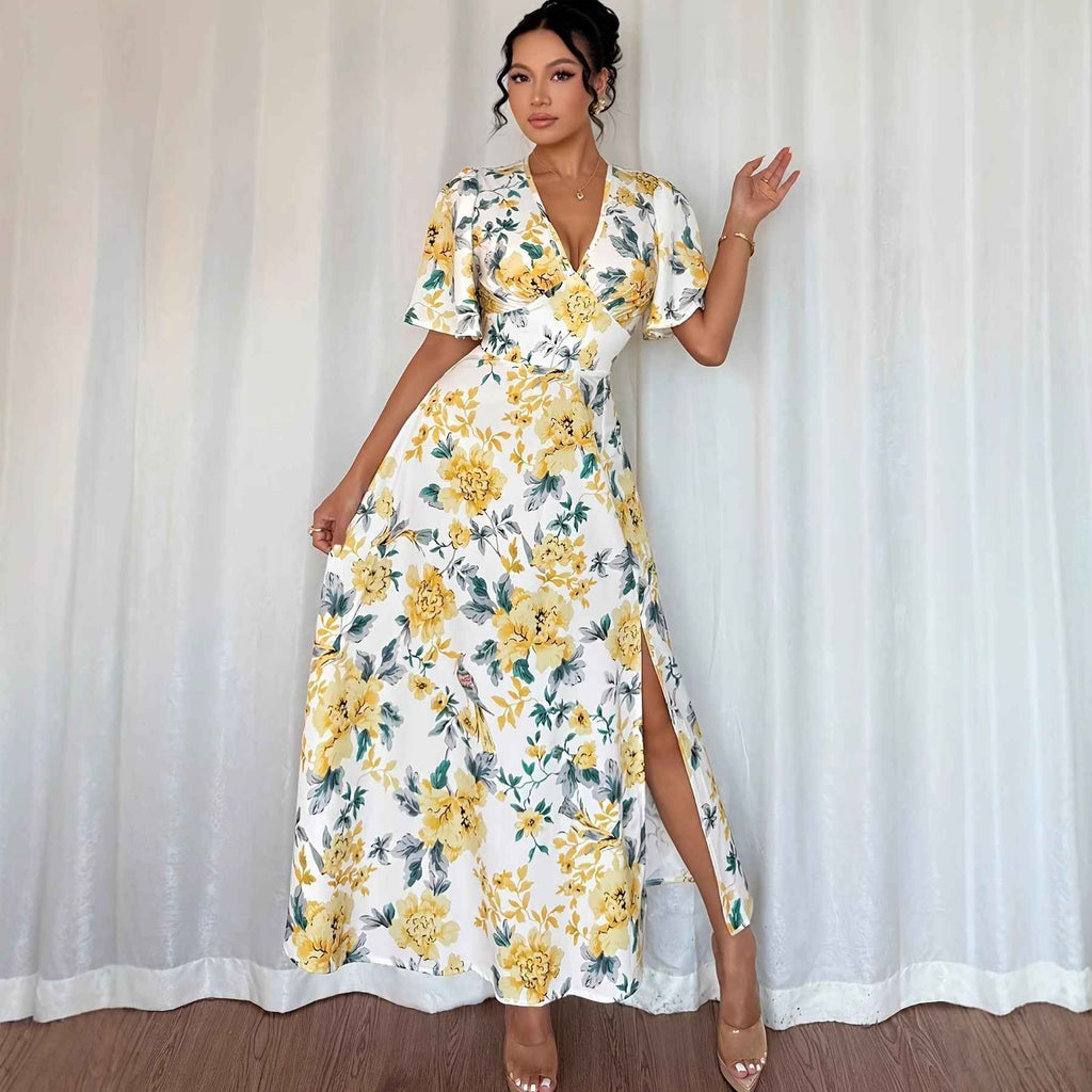 Waist-cinching Figure-flattering Short-sleeved Slit Dress