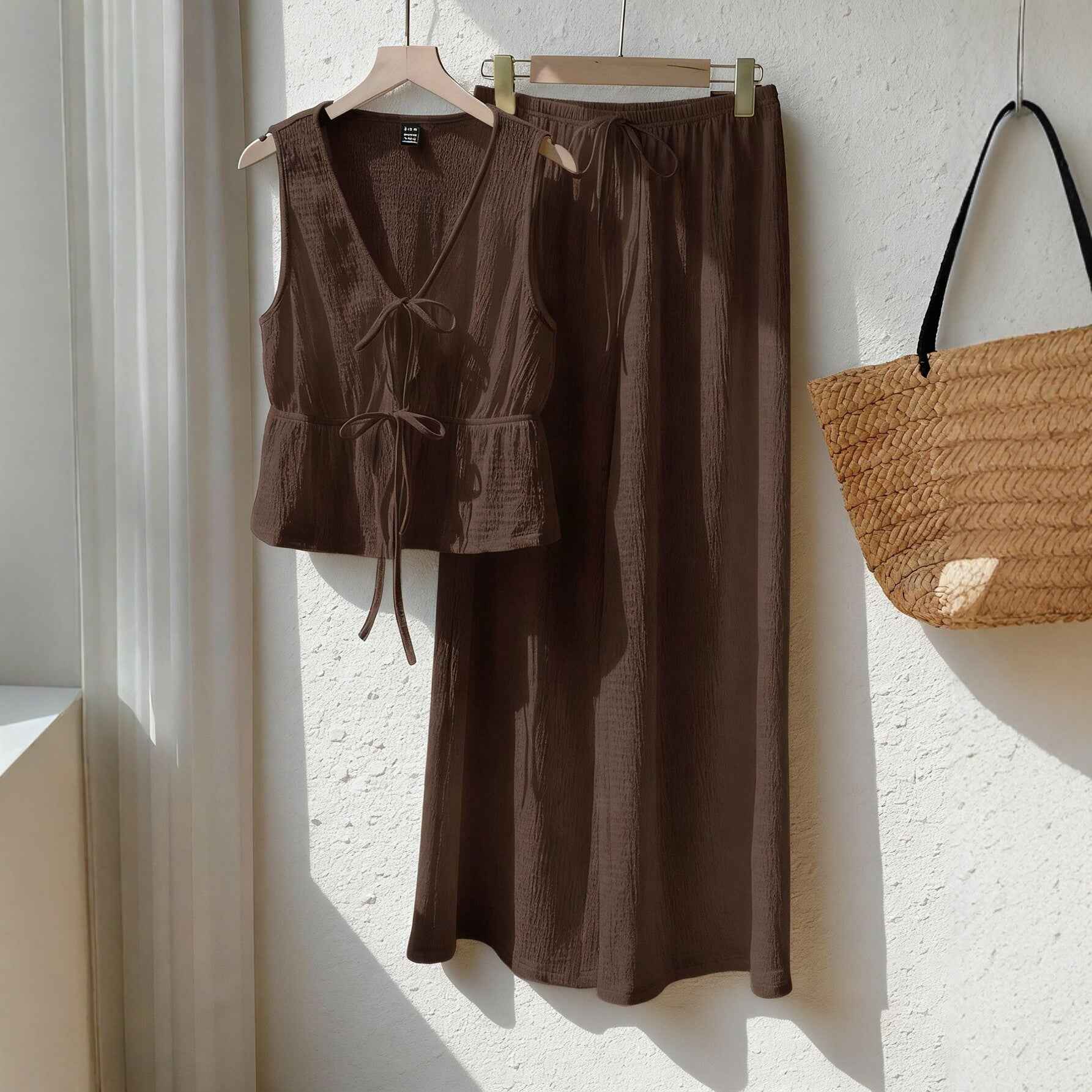 Solid-color Sleeveless Top With Tie Detail And Casual Wide-leg Pants Set