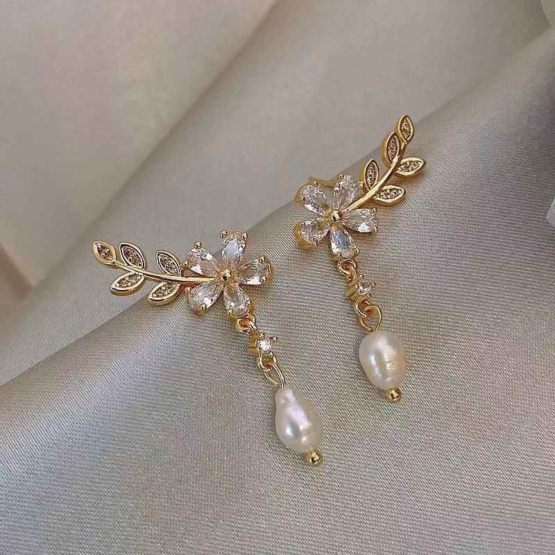 Vintage Niche Pearl Earrings For Women French Korean Style Studs Elegant Luxury Jewelry