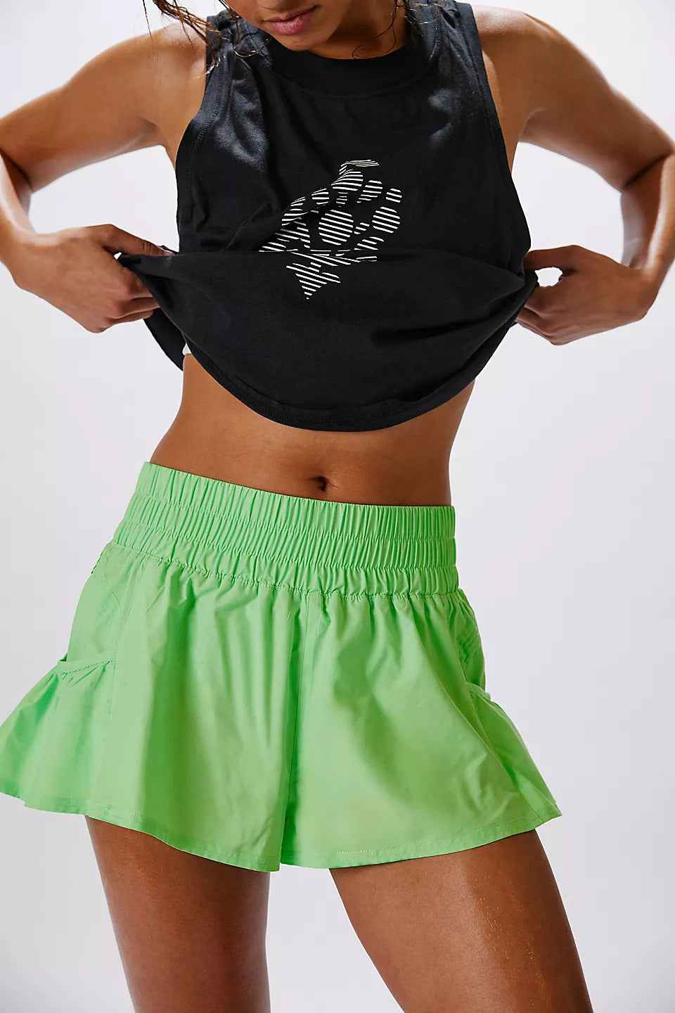 High-Waisted Yoga Shorts – Quick-Dry, Ruffled Hem, Pockets