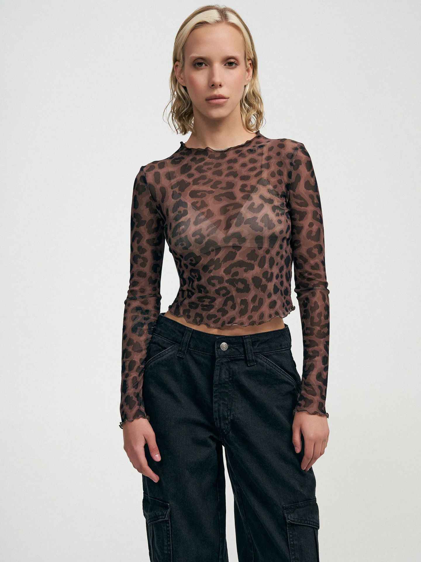 Leopard Print Mesh Long-Sleeve Top – Slim Fit Street Style