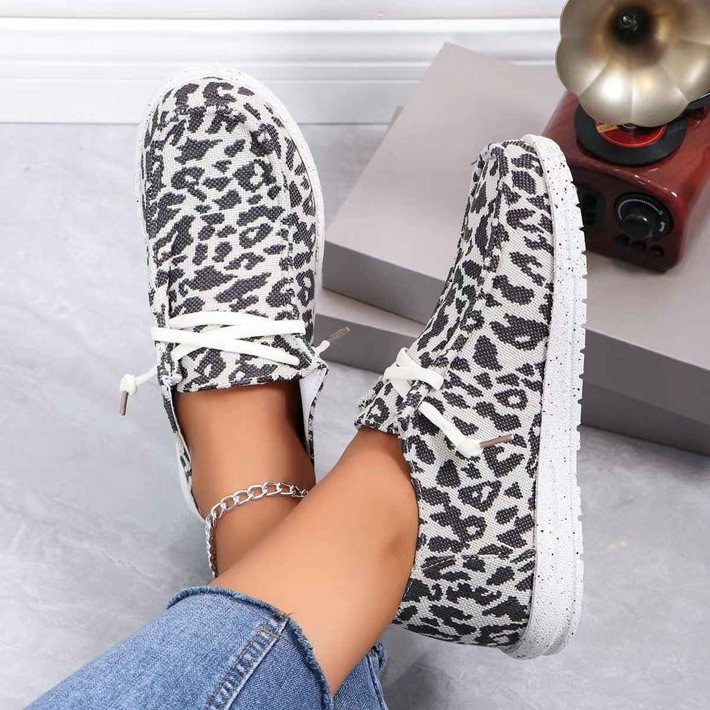 Leopard Print Flyknit Lace-Up Flat Shoes