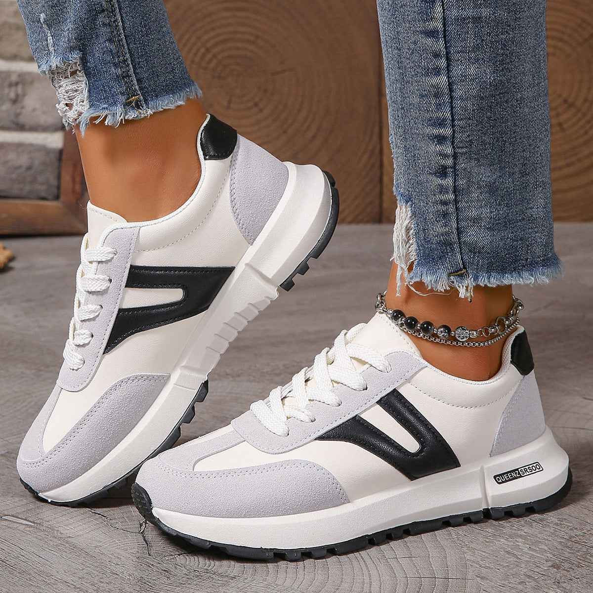 Mesh Breathable Running Sneakers With A Flat Sole