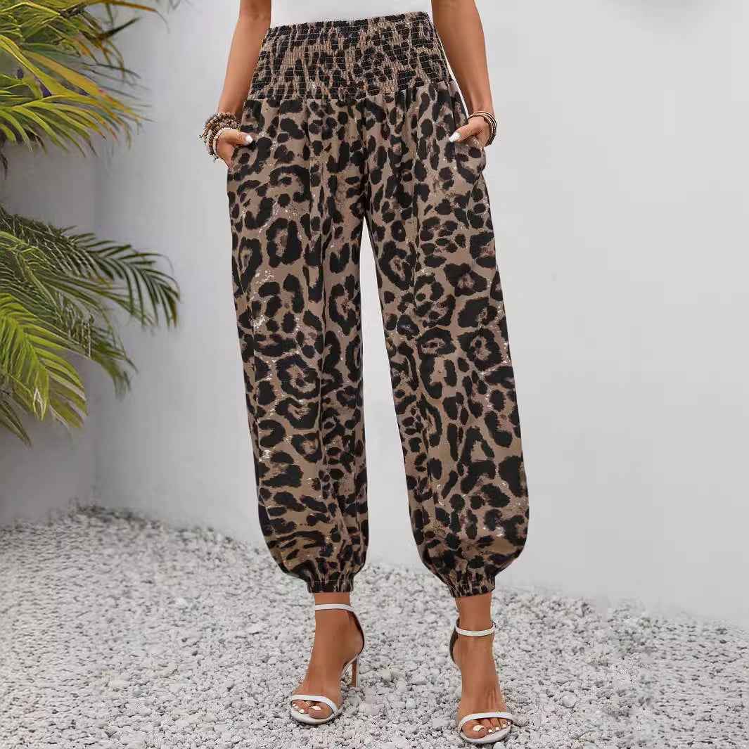 Leopard Print Cropped Jogger Pants – High-Waist Capri with Pockets