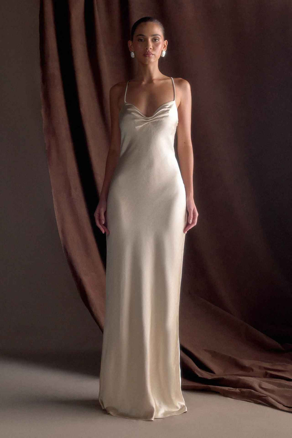 Satin Slip Dress – Adjustable Straps & Hidden Zipper