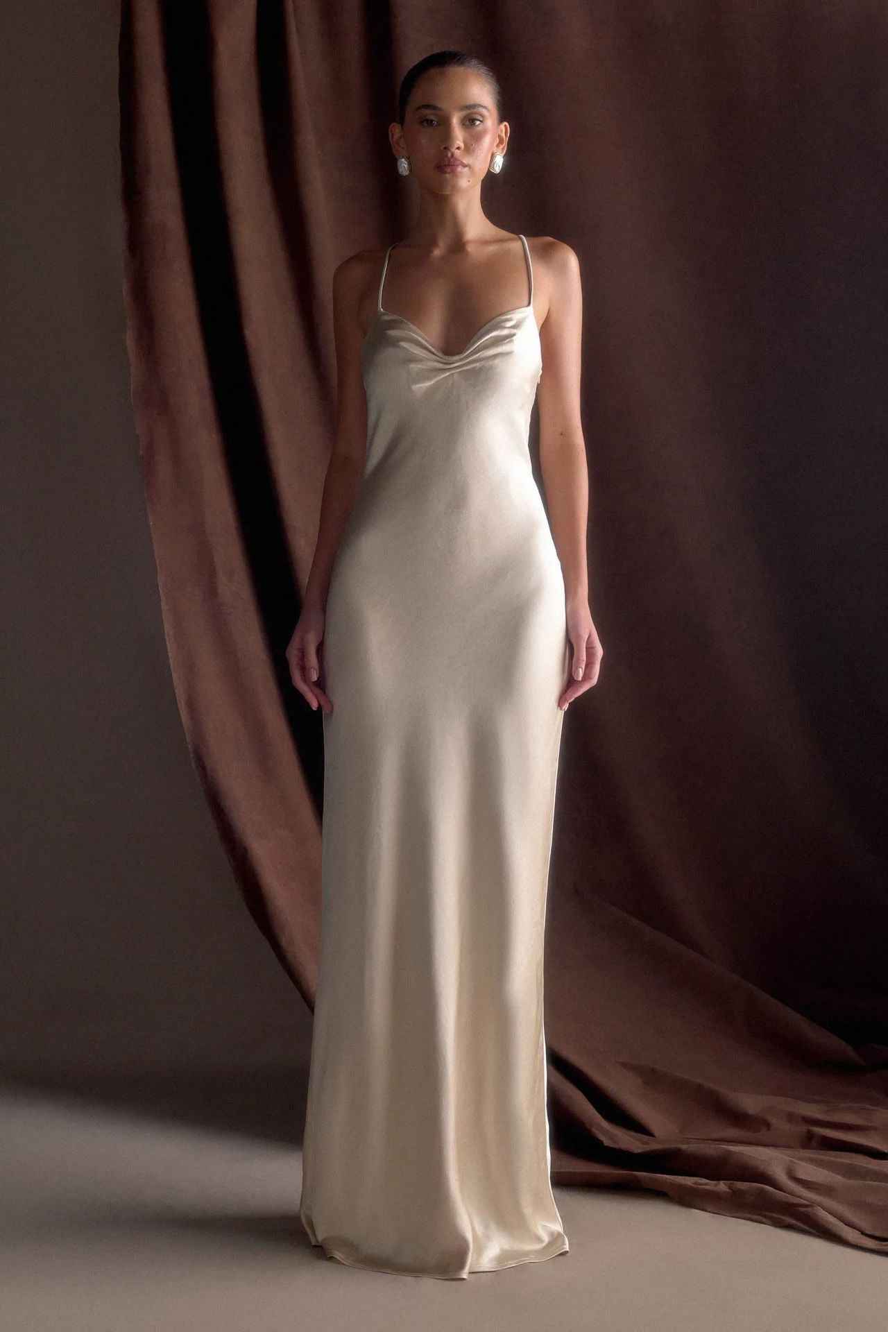 Satin Slip Dress – Adjustable Straps & Hidden Zipper