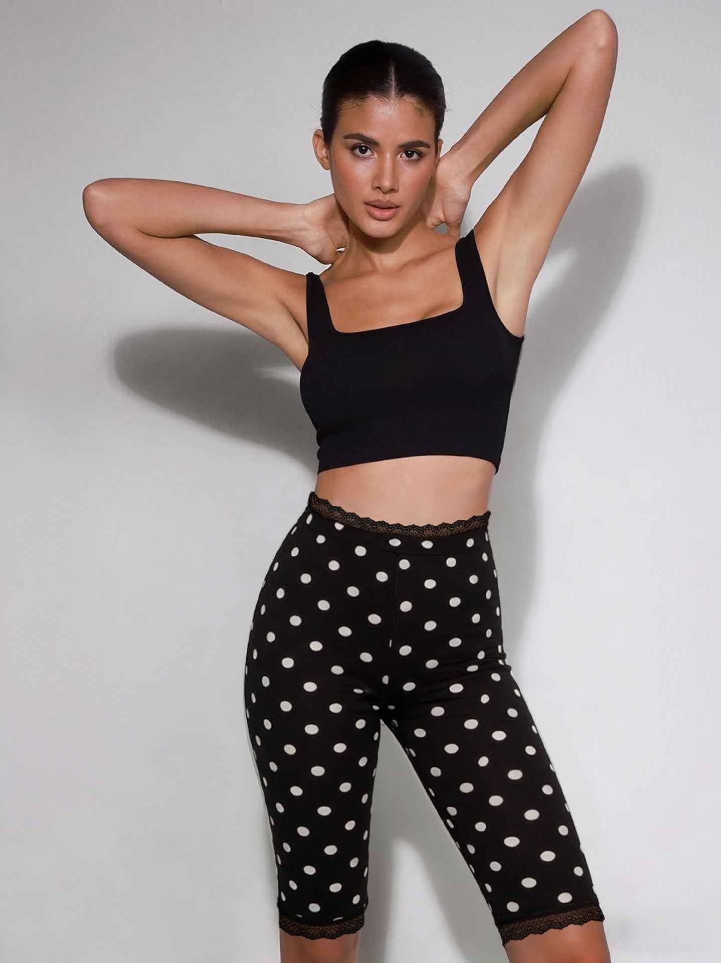 Slim Fit Cropped Street Pants – Mid-Rise Casual Trousers for Women