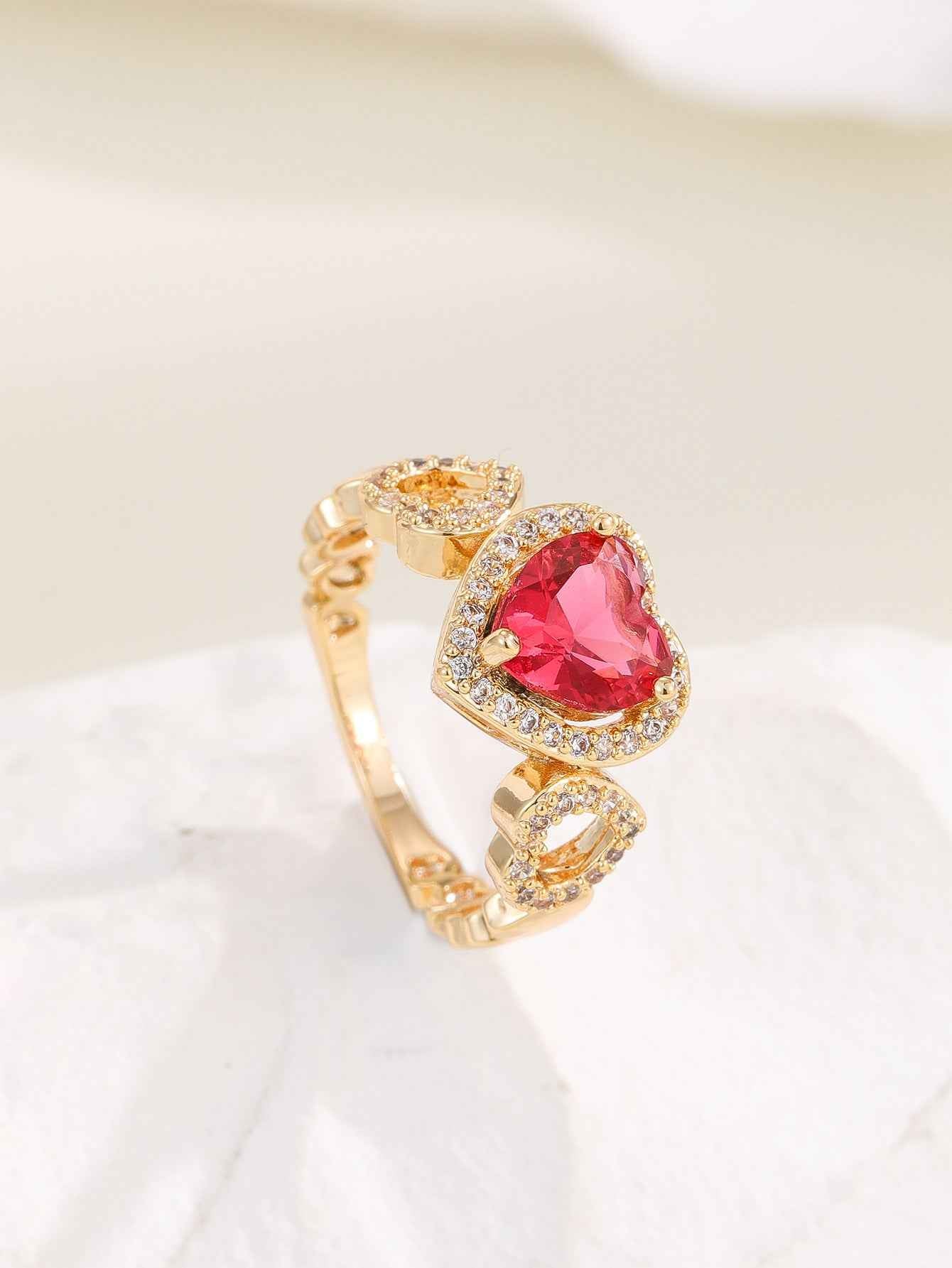Gold-plated Copper Three-heart Ring Round Shape