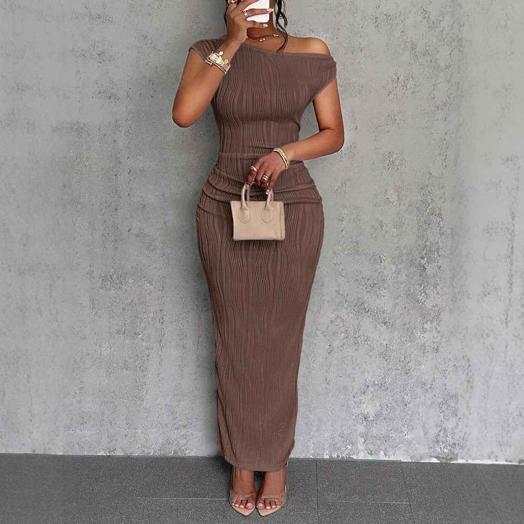 Wavy Pattern One-Shoulder Dress – Elegant Evening Style