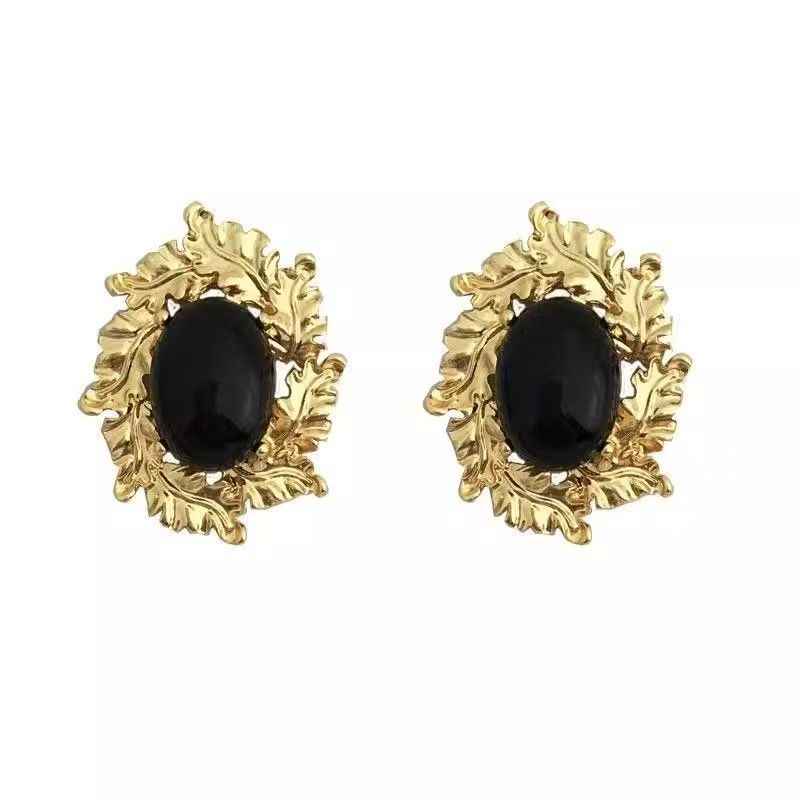 Vintage Oval Metal Stud Earrings – Elegant High-End Women's Jewelry