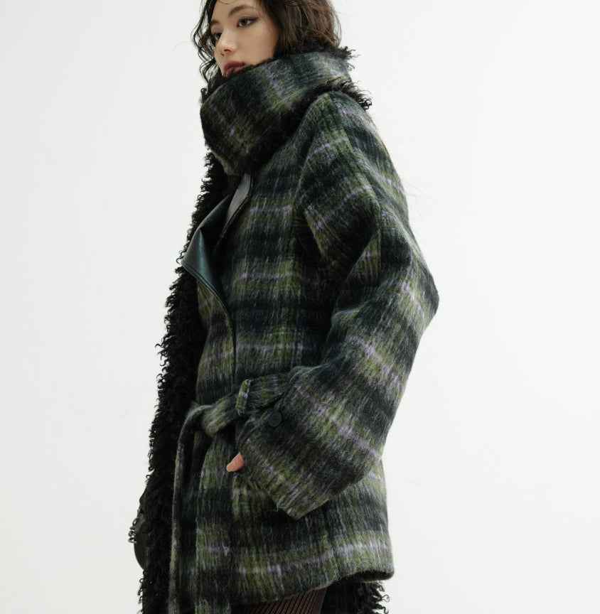 Fluffy Scarf-Collar Long Coat – Regular Fit, Green