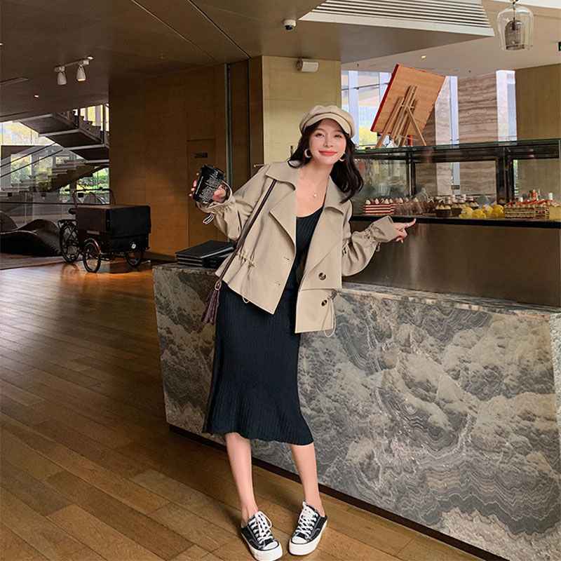 Women's Lace-Up Trench Coat – Minimalist Waist-Cinching Style