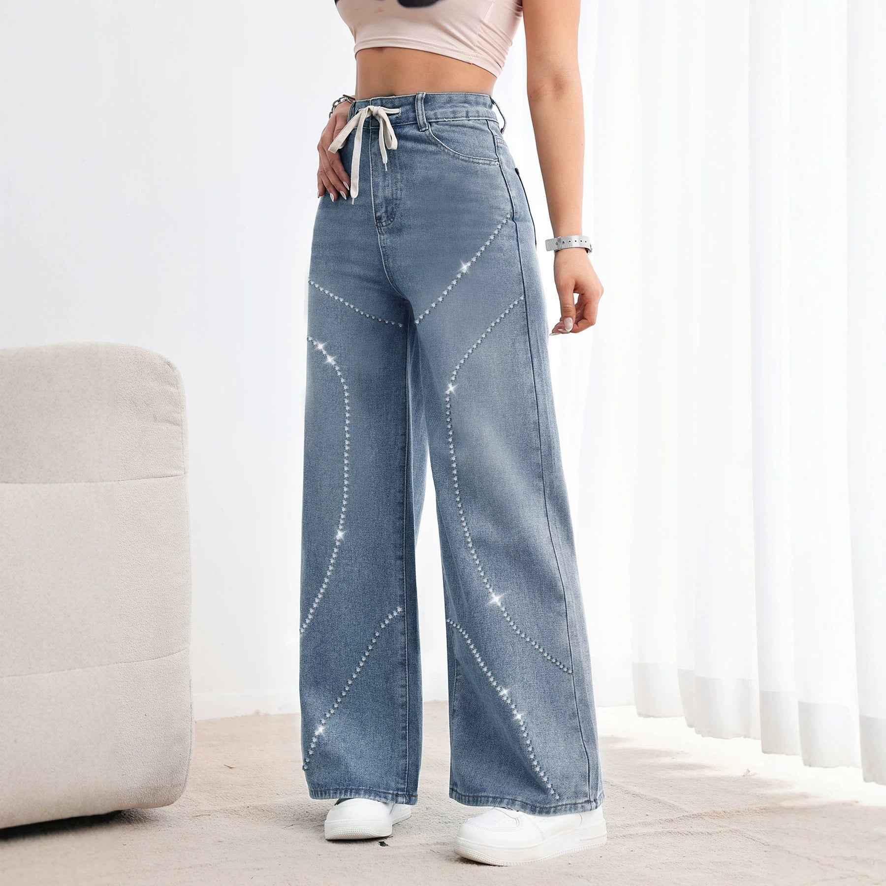 Women's Vintage Washed High-Waist Straight-Leg Denim Jeans with Lace-Up & Beadwork