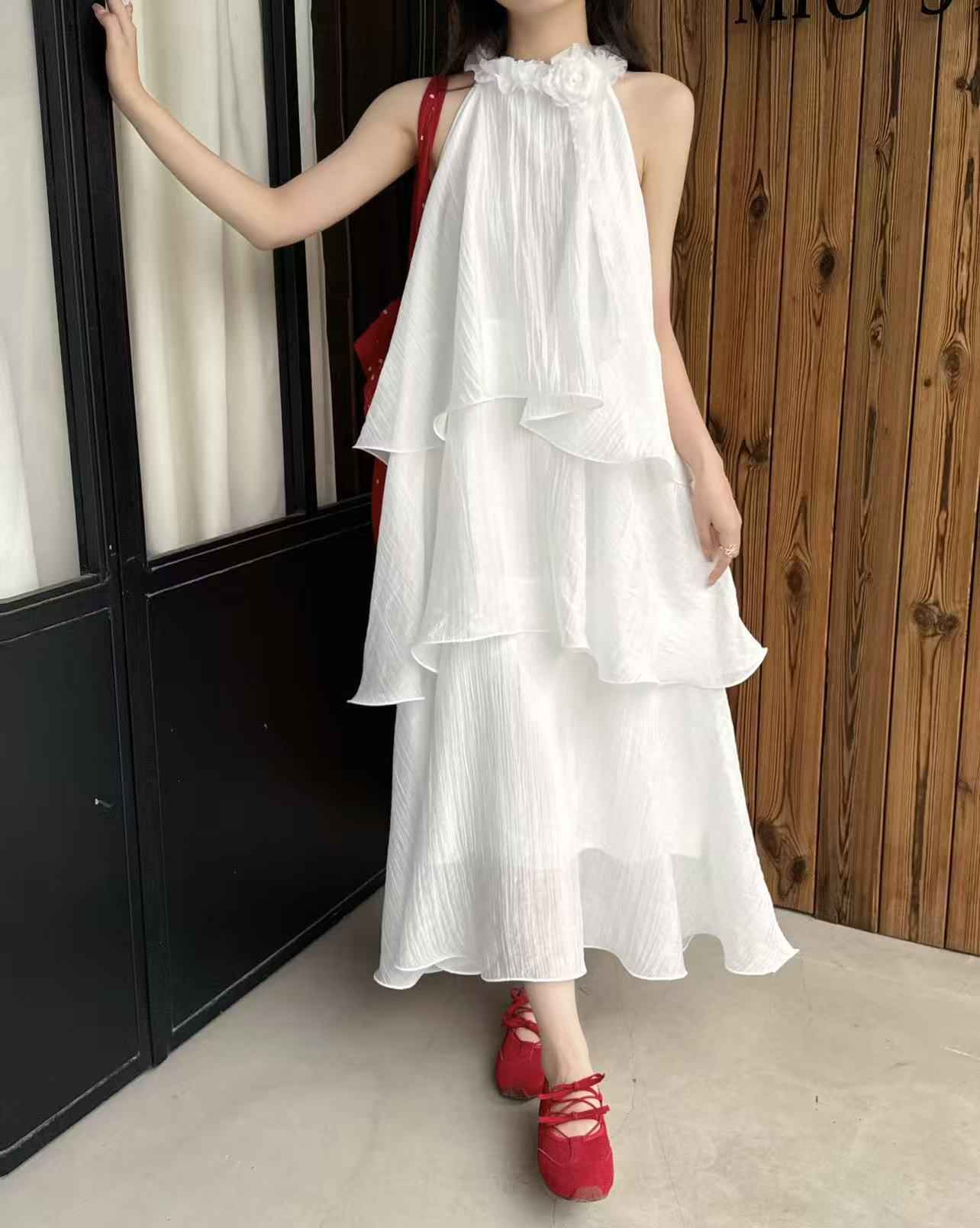 Women's Halter Neck Ruffled Hem Maxi Dress