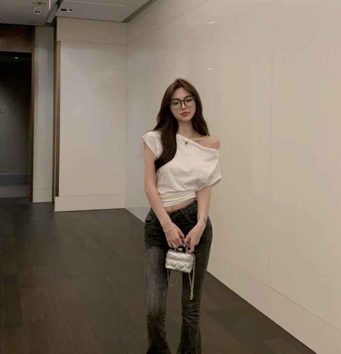Women's Off-Shoulder Slash-Neck Cropped Top