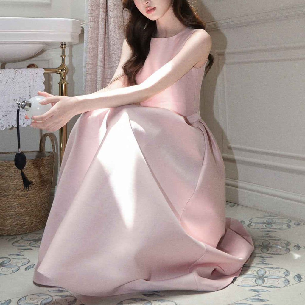 French Hepburn-Style A-Line Midi Dress – High Waist Sleeveless