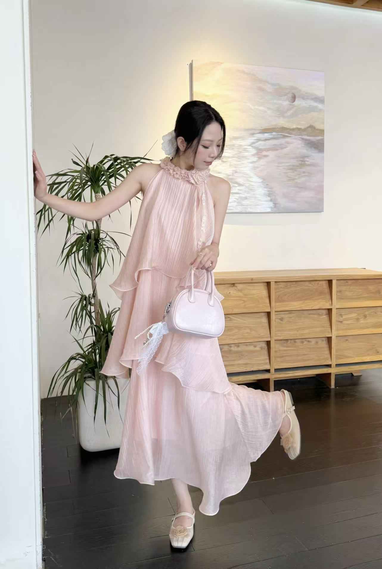 Women's Halter Neck Ruffled Hem Maxi Dress