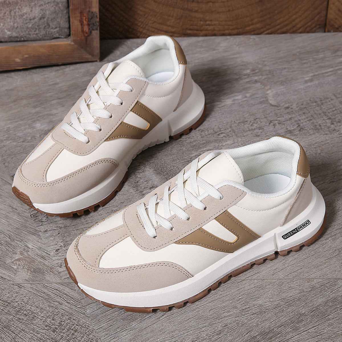 Mesh Breathable Running Sneakers With A Flat Sole