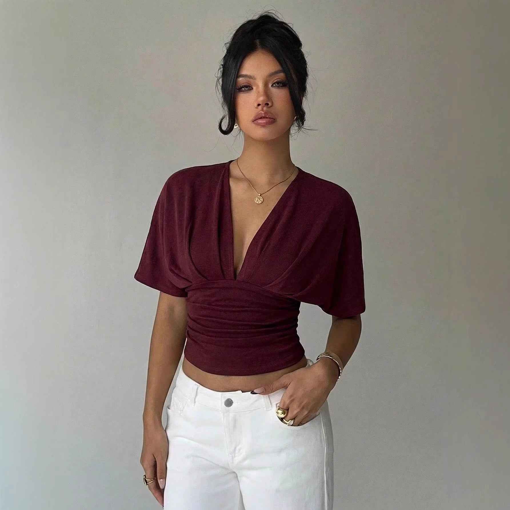Fashionable Chic And Sassy Solid-color Deep-V-neck T-shirt