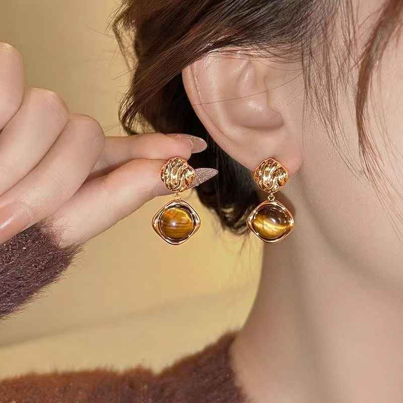 Sterling Silver Maillard Tiger Eye Stone Stud Earrings For Women, 2026 New Hot Selling Light Luxury High-End Autumn Winter Ear Jewelry