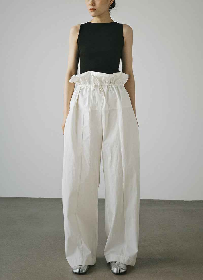 Wide-Leg Pleated Trousers – Minimalist Casual Pants
