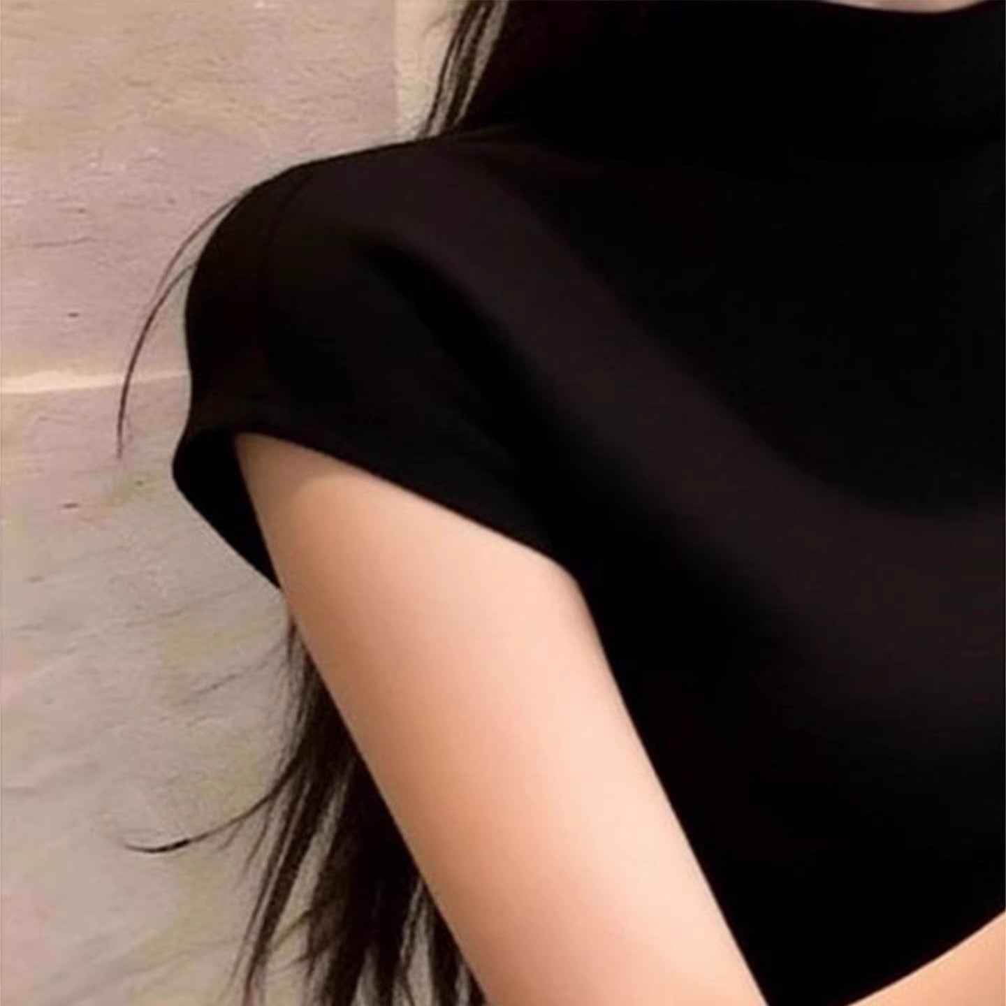 Women's Waist-Defining Slim Short-Sleeve Viscose Top