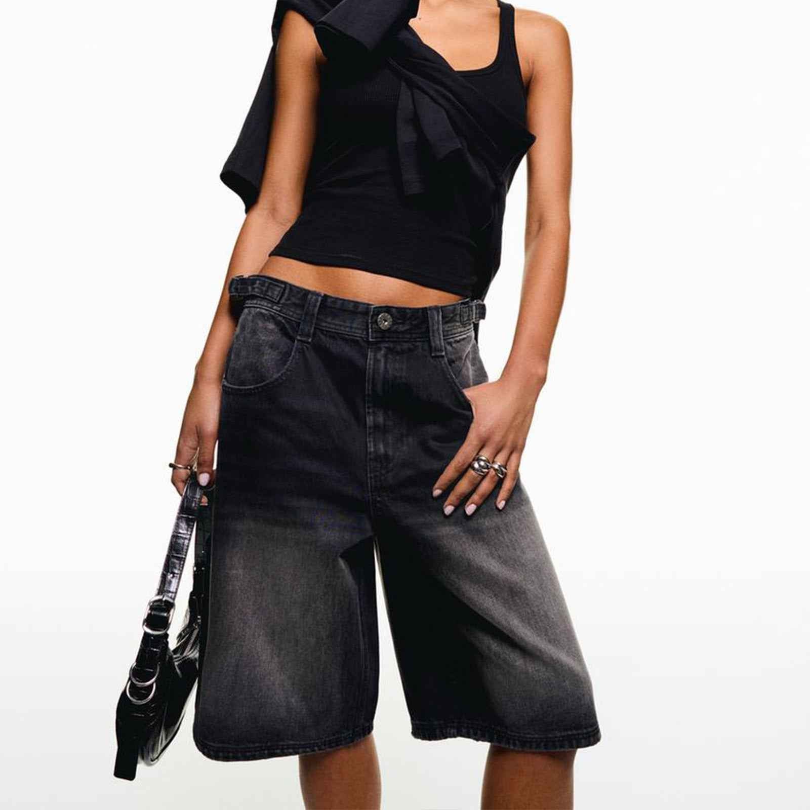 Slim-Fit Distressed Denim Jeans – High-Waist Cotton