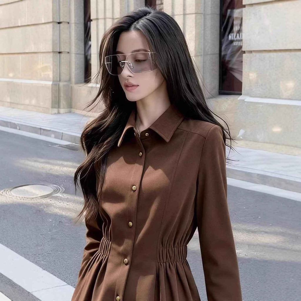 Figure-flattering Outerwear With An Elegant Blouse