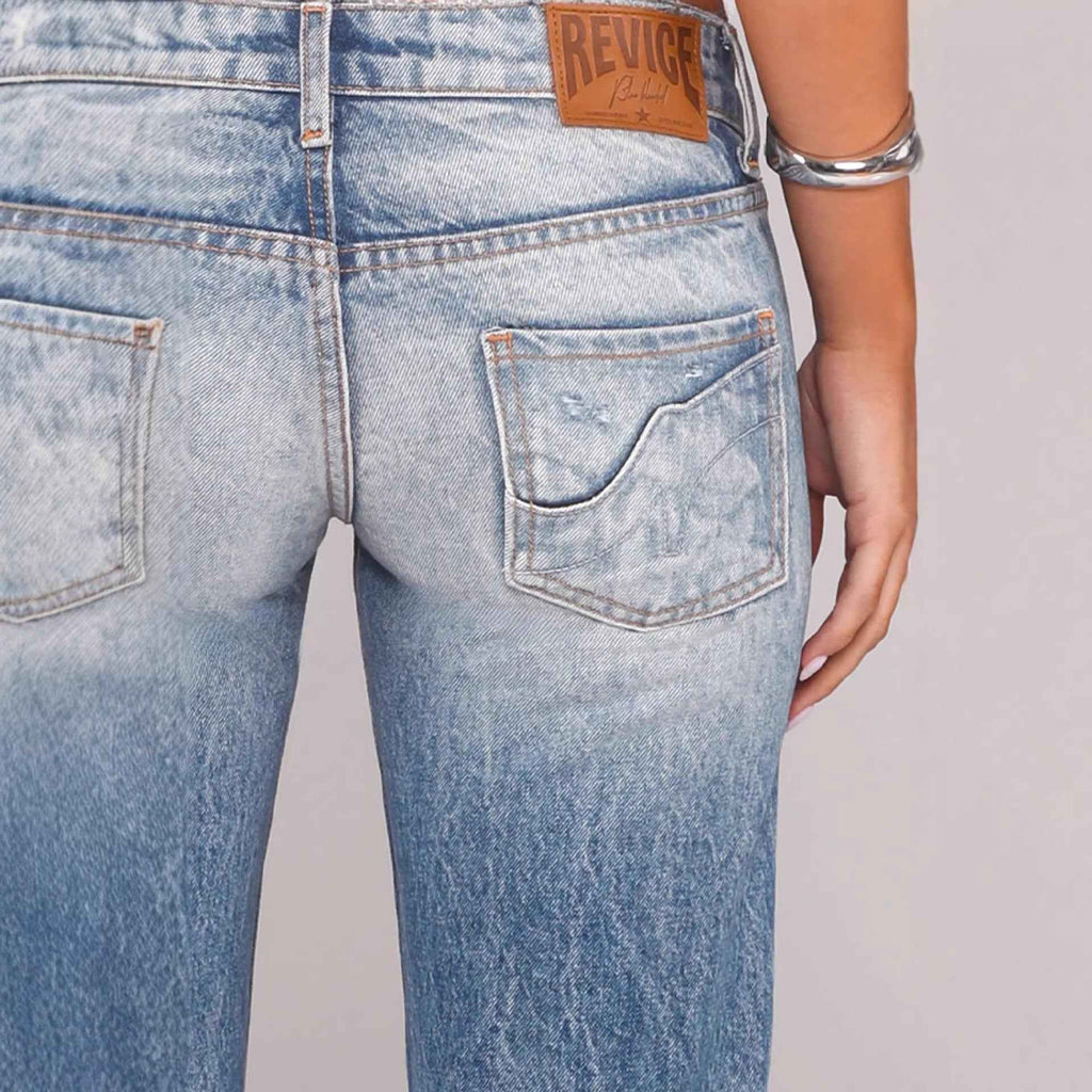 Low-Rise Straight-Leg Denim Jeans – Washed Blue Street Style
