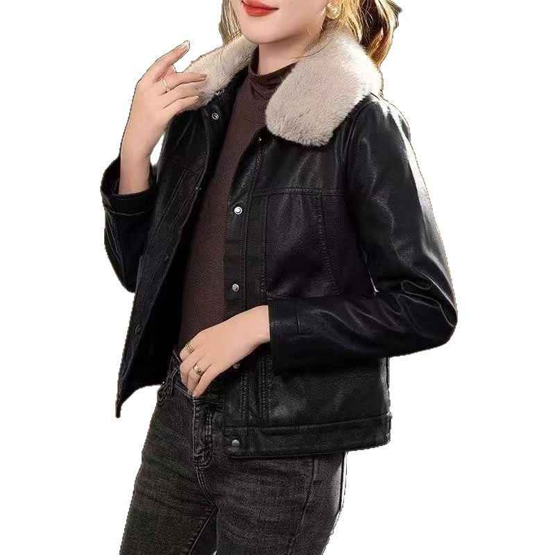 Womens Stylish Padded Short Coat With A Fur Collar