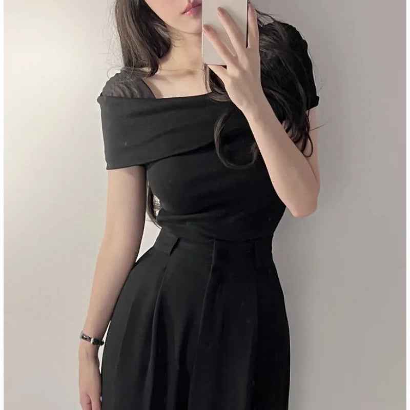 Ruffle Trim Slim-Fit Top – Short Sleeve Pullover