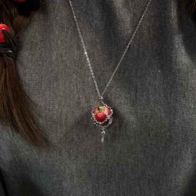 Affordable Luxury High End Clavicle Chainedgy