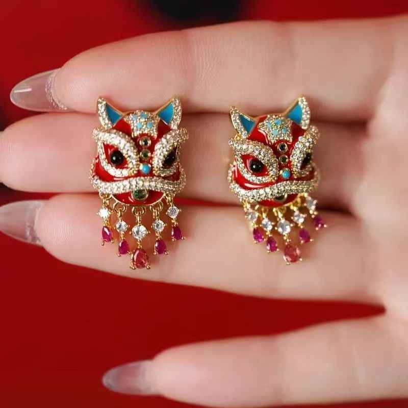 New Chinese Style Red Fortune Lion Tassel Studs, Exquisite Light Luxury Ear Jewelry