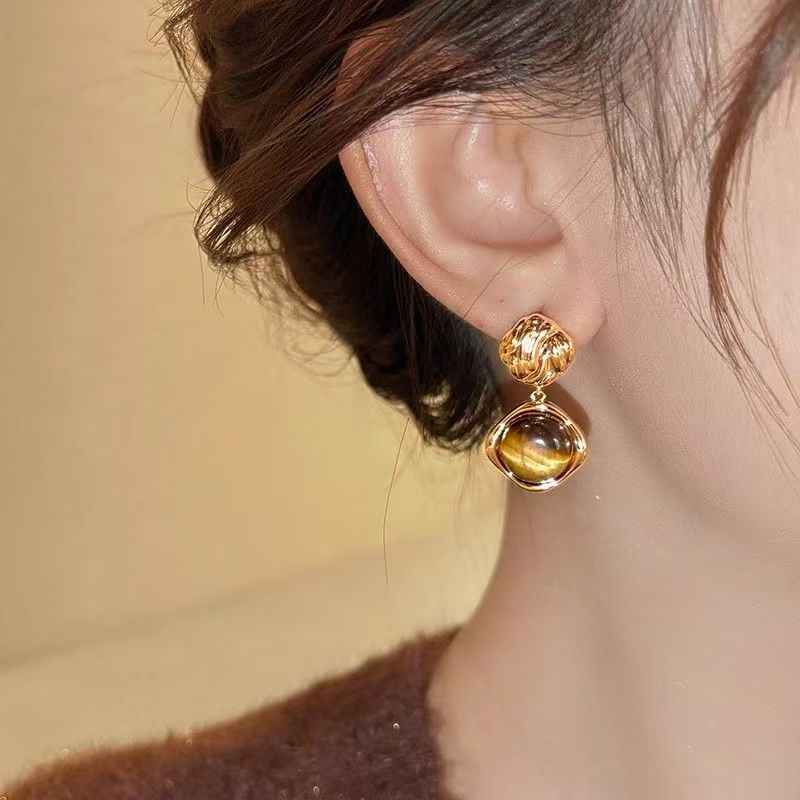 Sterling Silver Maillard Tiger Eye Stone Stud Earrings For Women, 2026 New Hot Selling Light Luxury High-End Autumn Winter Ear Jewelry