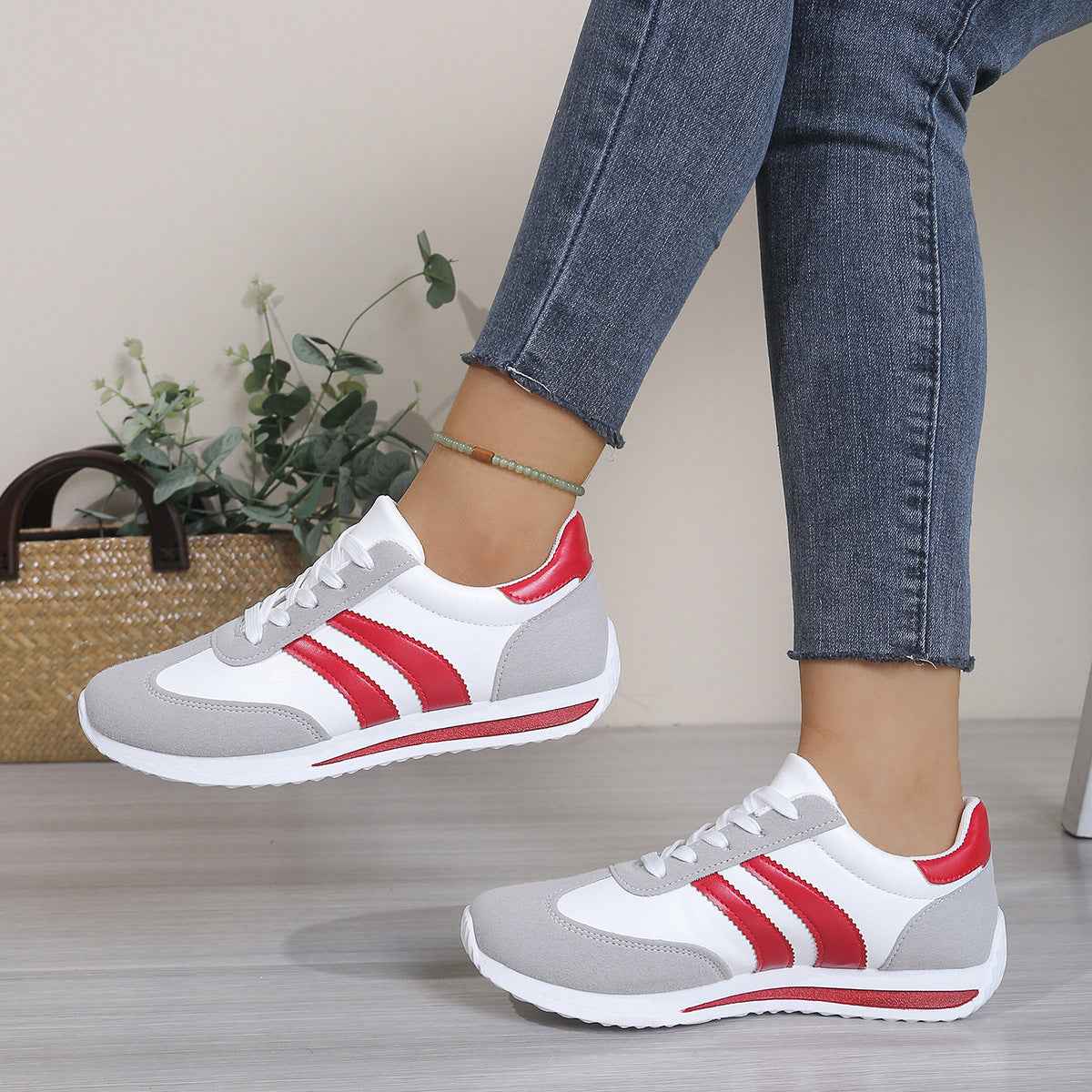 Women's Casual Flat Sneakers – Lace-Up Round Toe | 5 Colours