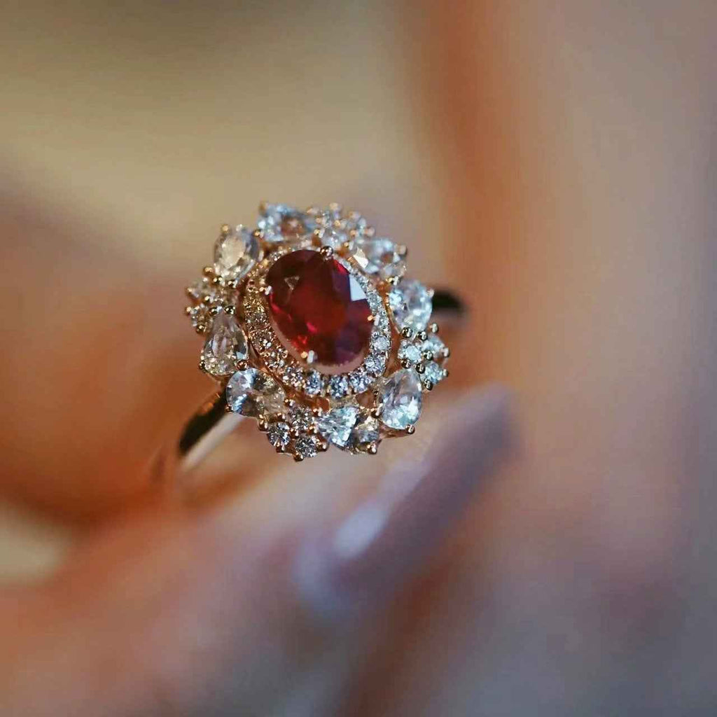 Exquisitely Crafted Hollowed-out Ruby Ring Set With Colored Gemstones And Diamonds
