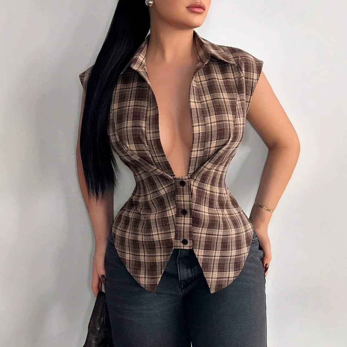 Chic Retro Top For A Stylish Look