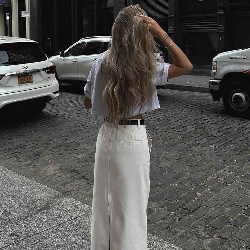 High-Waist A-Line Back-Slit Skirt — White