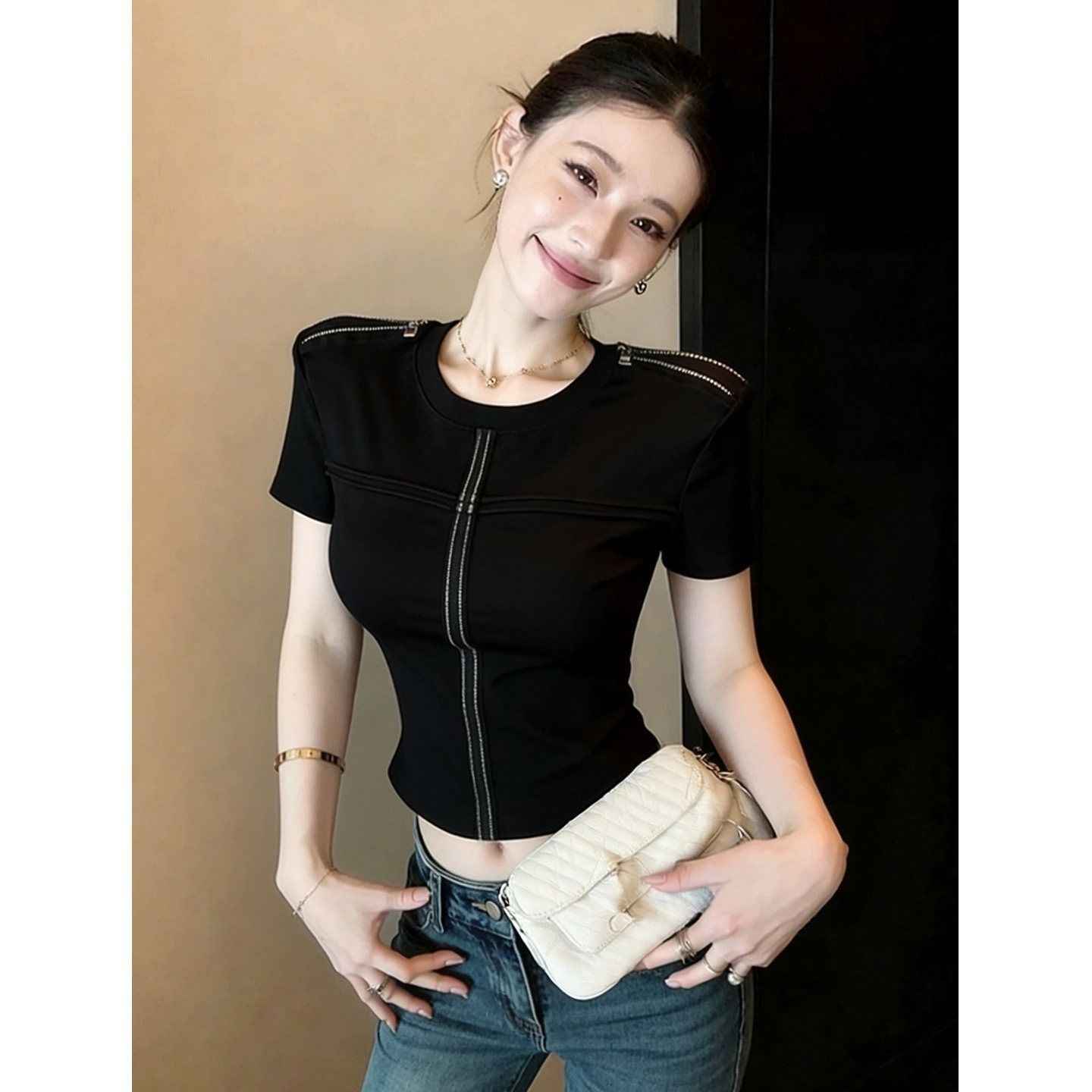 Zip-Front Off-Shoulder Short-Sleeve Top – Slim Fit