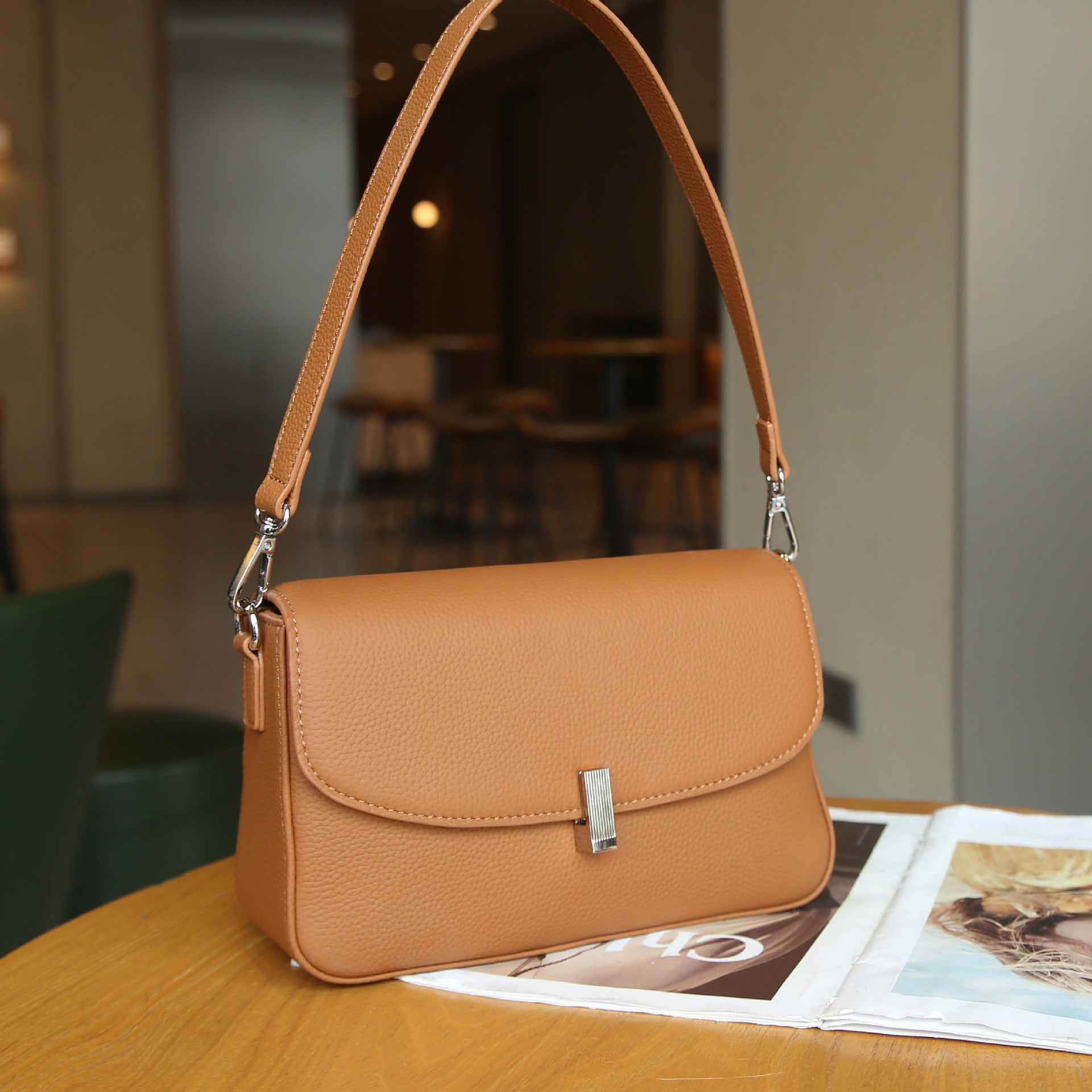 Full-Grain Cowhide Leather Box Crossbody Bag – Urban Minimalist Style