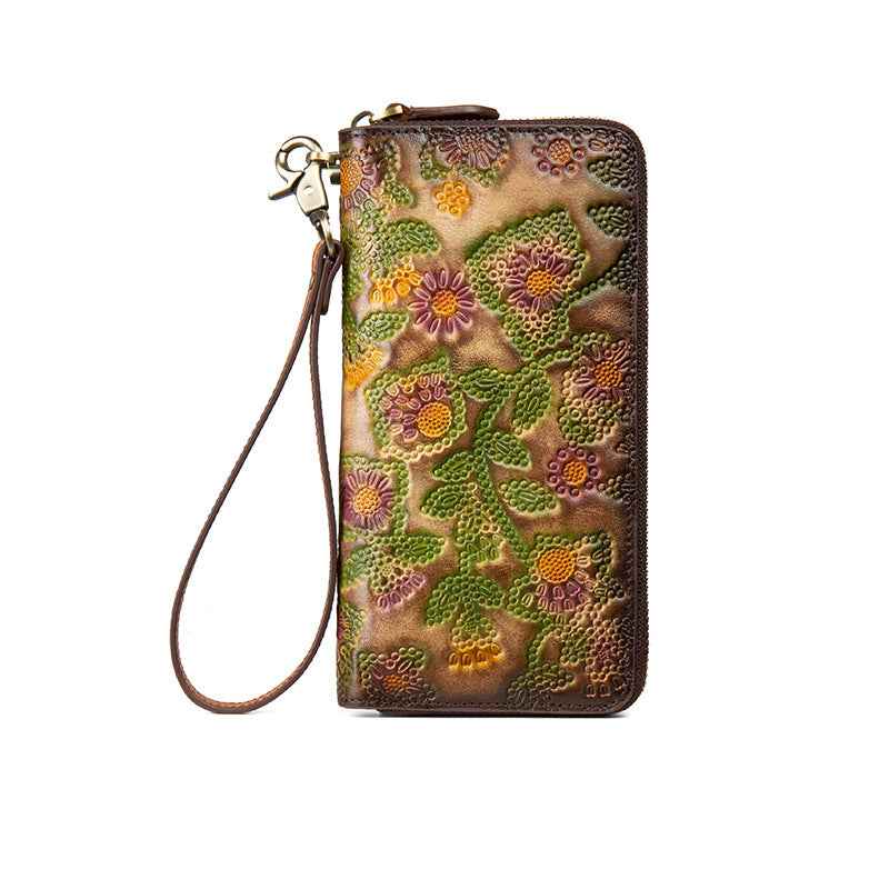 Large-Capacity Embossed Floral Leather Wallet – Vintage