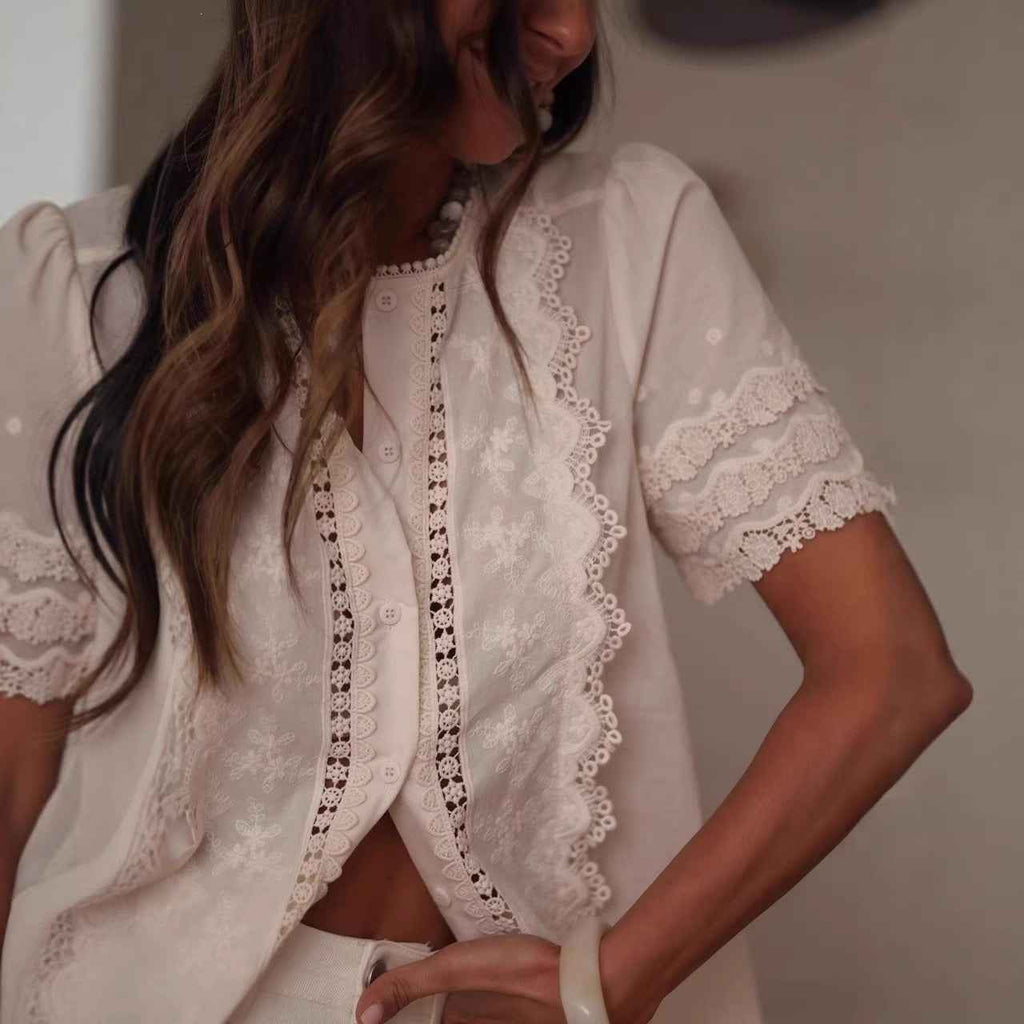 French-style Lace-embroidered Short-sleeve Blouse
