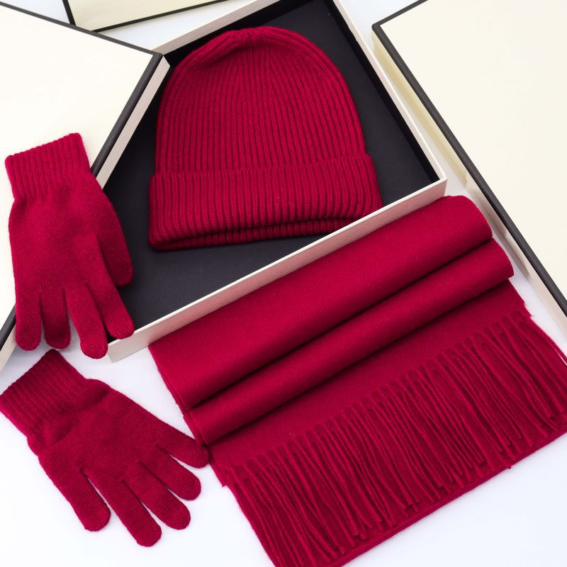 Wool Tassel 3-Piece Winter Gift Set — Hat, Scarf & Gloves