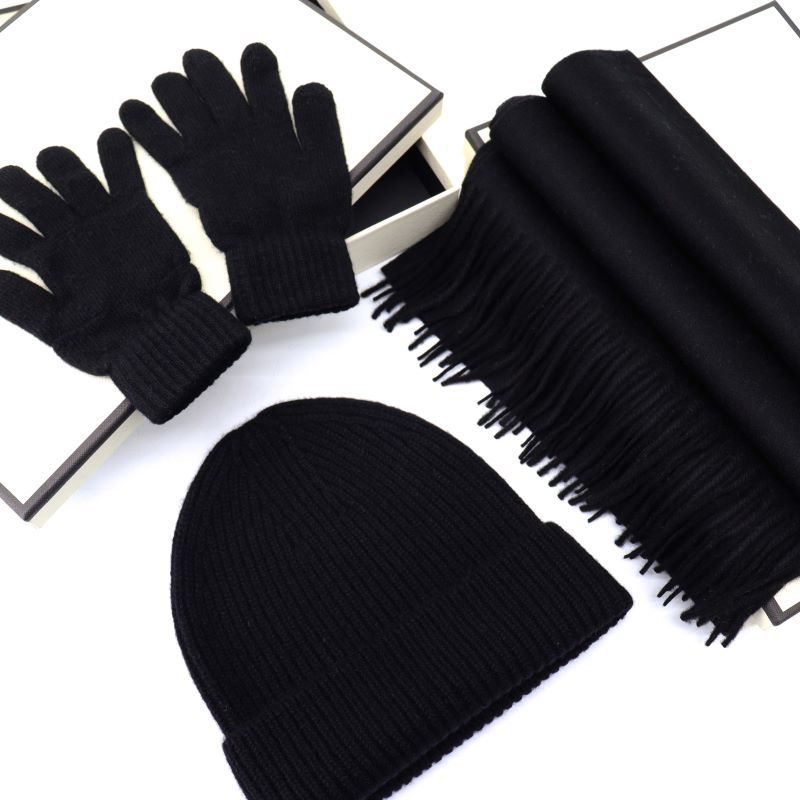 Wool Tassel 3-Piece Winter Gift Set — Hat, Scarf & Gloves