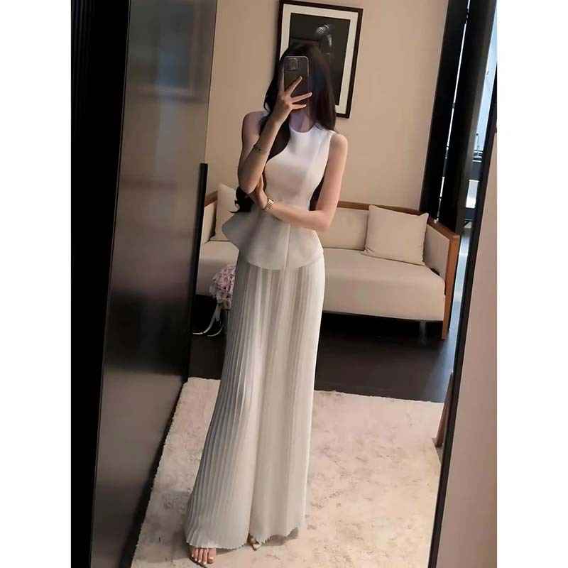 Pleated Vest & Wide-Leg Trousers Set — White