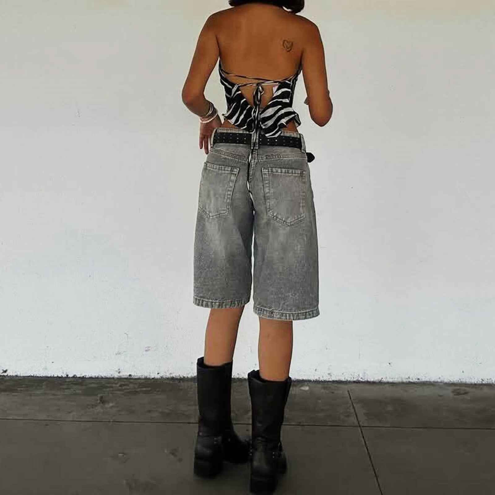 Slim-Fit Distressed Denim Jeans – High-Waist Cotton