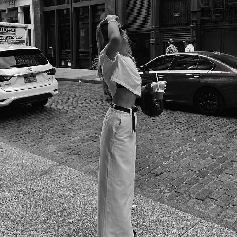 High-Waist A-Line Back-Slit Skirt — White