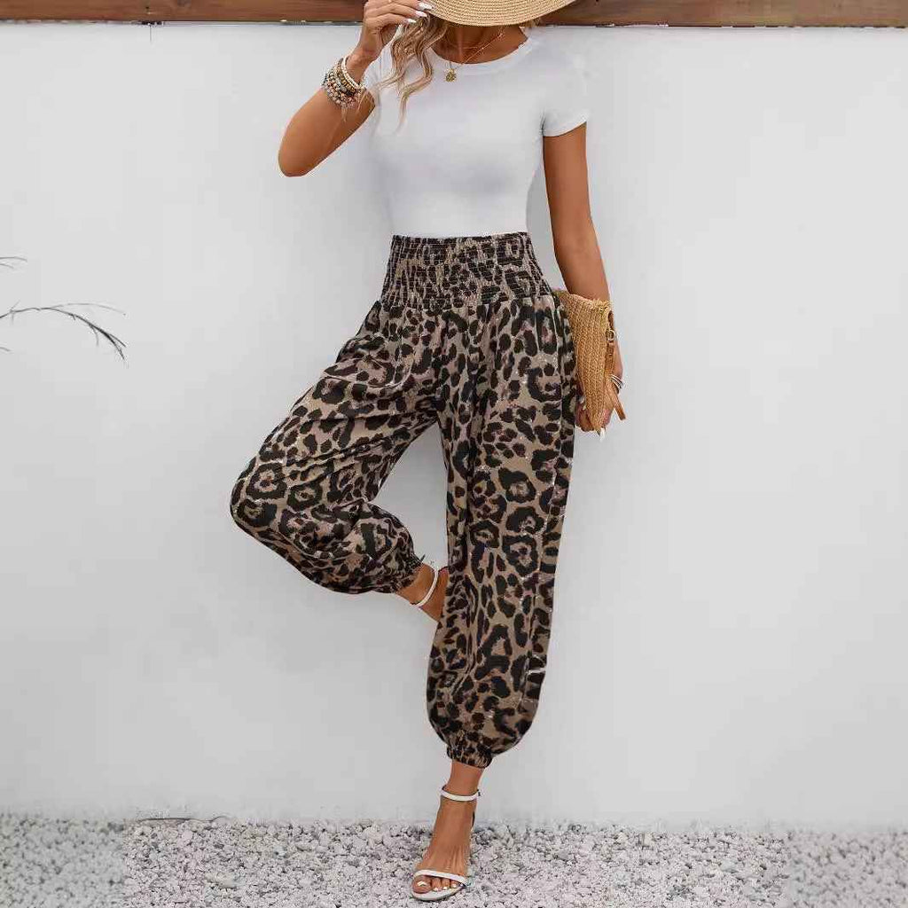 Leopard Print Cropped Jogger Pants – High-Waist Capri with Pockets