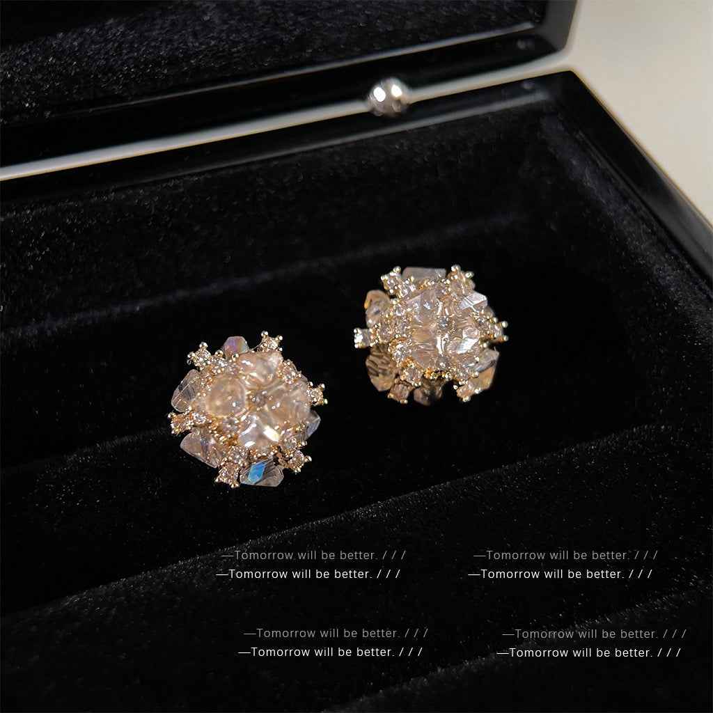 3D Sparkling Crystal Stud Earrings For Women Niche Luxury Zircon Earrings Versatile Elegant Jewelry