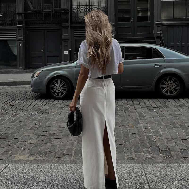 High-Waist A-Line Back-Slit Skirt — White